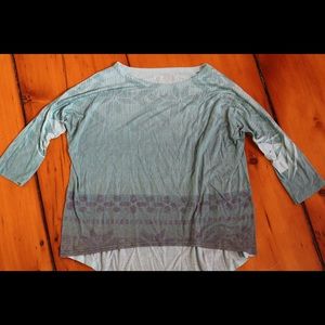 Long sleeve teal top